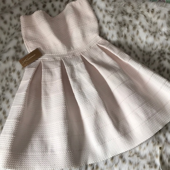 🔴SOLD🔴 Francesca’s Jun & Ivy Bandage Dress - Picture 8 of 8